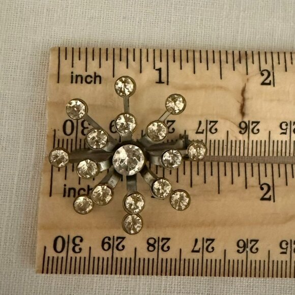 Vintage Rhinestone Starburst Brooch Pin 1.25 in Silver Tone Metal Sparkle Design - Picture 6 of 6